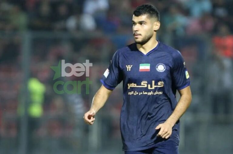 بازگشت ستاره آینده‌دار به خانه؟ تلاش مجدد استقلال برای جذب محمد مهدی زارع